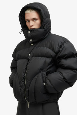 Apex Puffer Jacket in Nightfall Black