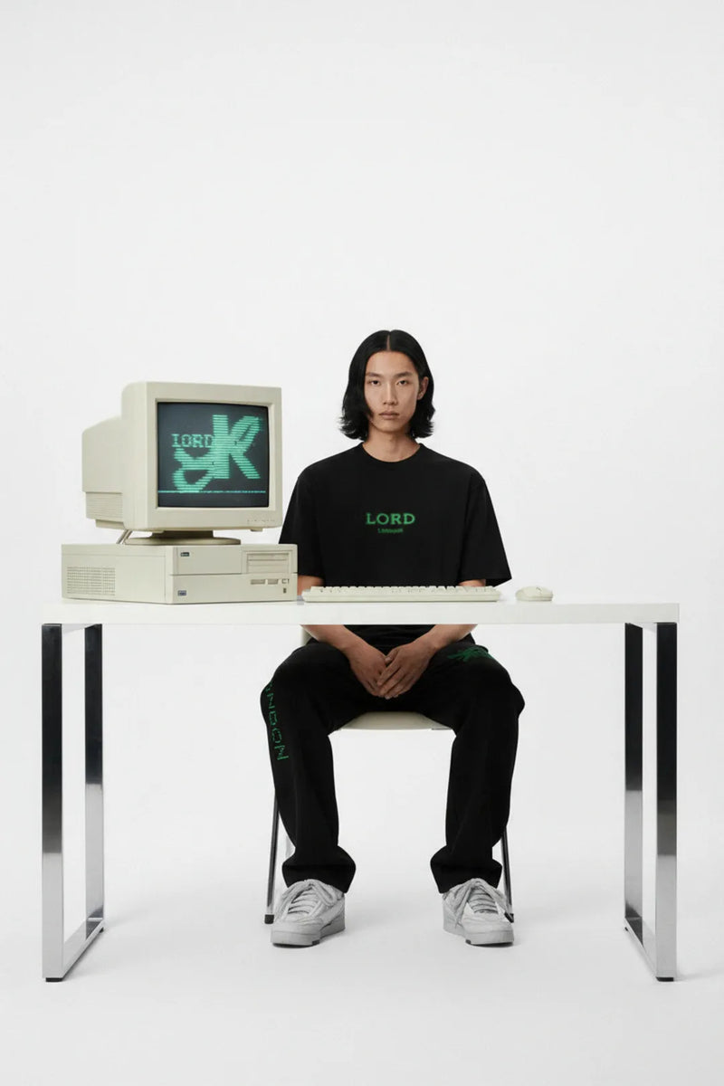 Dot Matrix Heavyweight T-shirt in Black